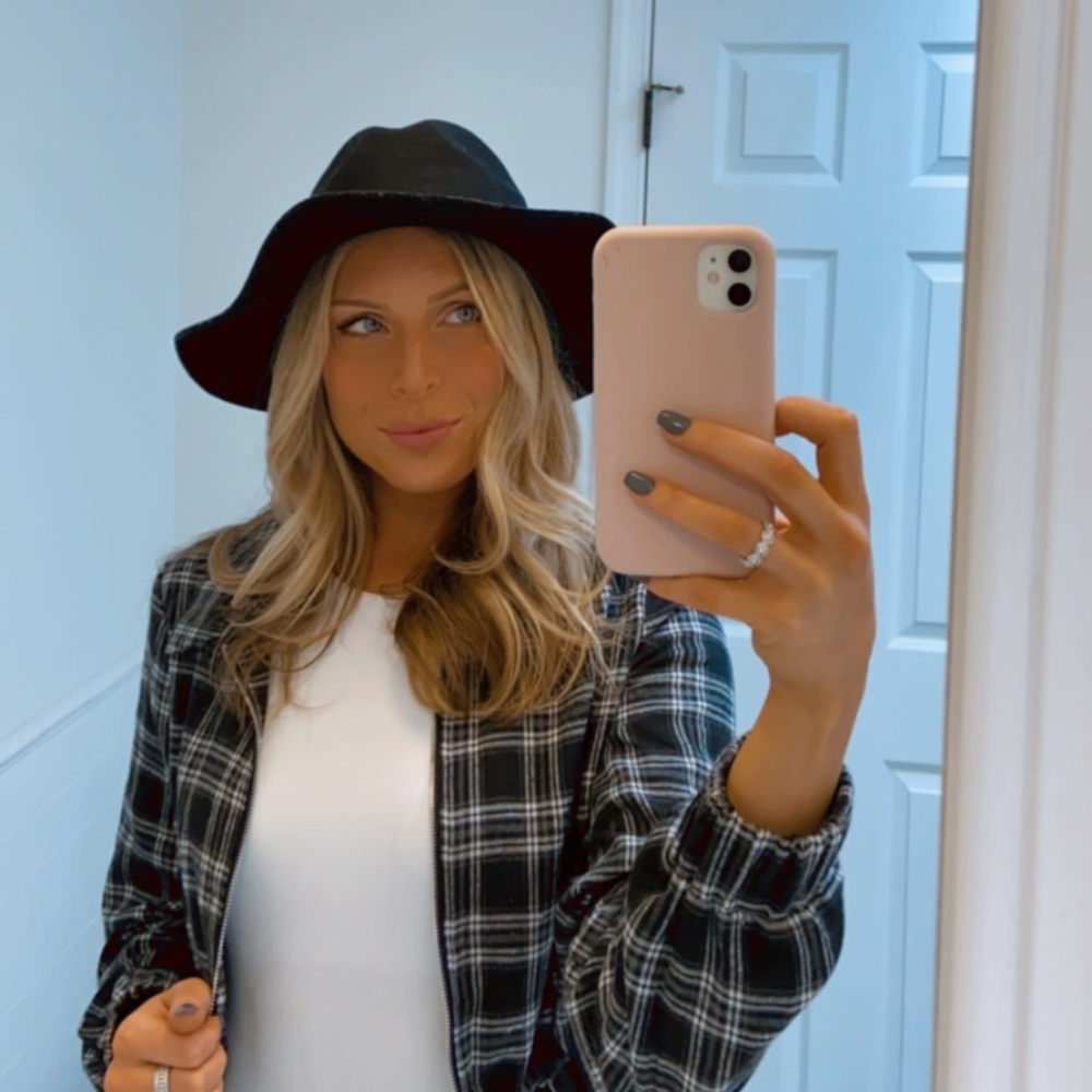 Meet your Posher, Amanda
